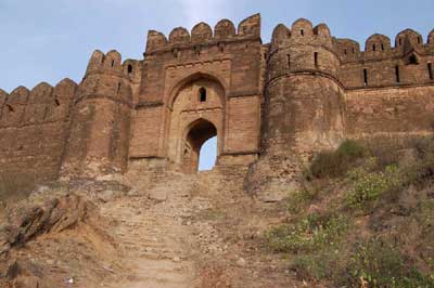 Fort world. Крепость Рохтас. Рохтас. Рохтас Пакистан фото. Rohtas Fort.